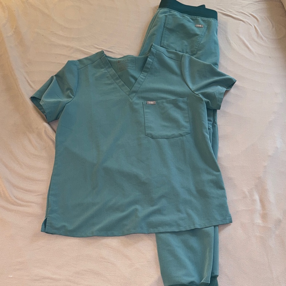 Figs Scrub Set in Hydrogreen